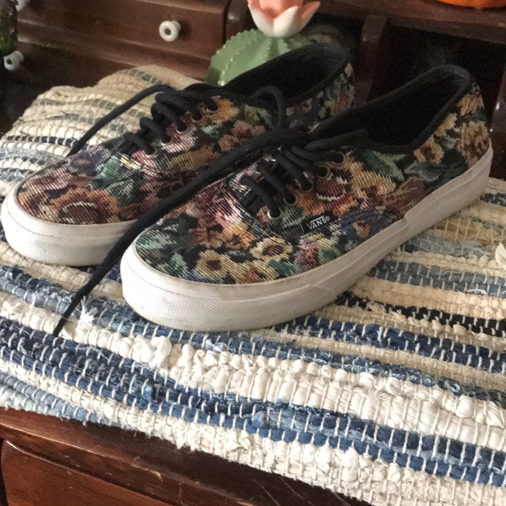 Tapestry floral Vans! Discontinued pattern